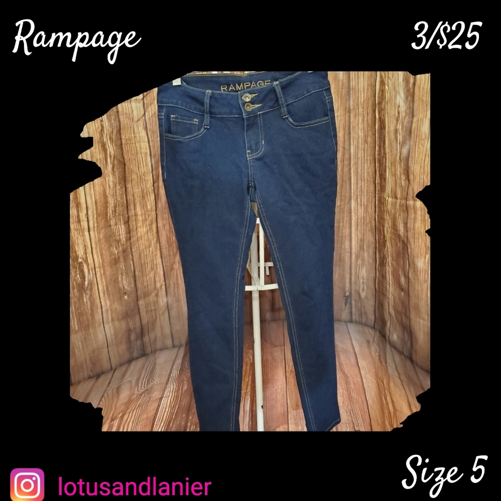 Rampage Skinny/ Chloe Curvy Jeans Sz 5 3/$25
